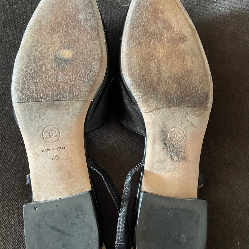 CHANEL Black Leather & Fabric Slingback Flats - Picture 5 of 6